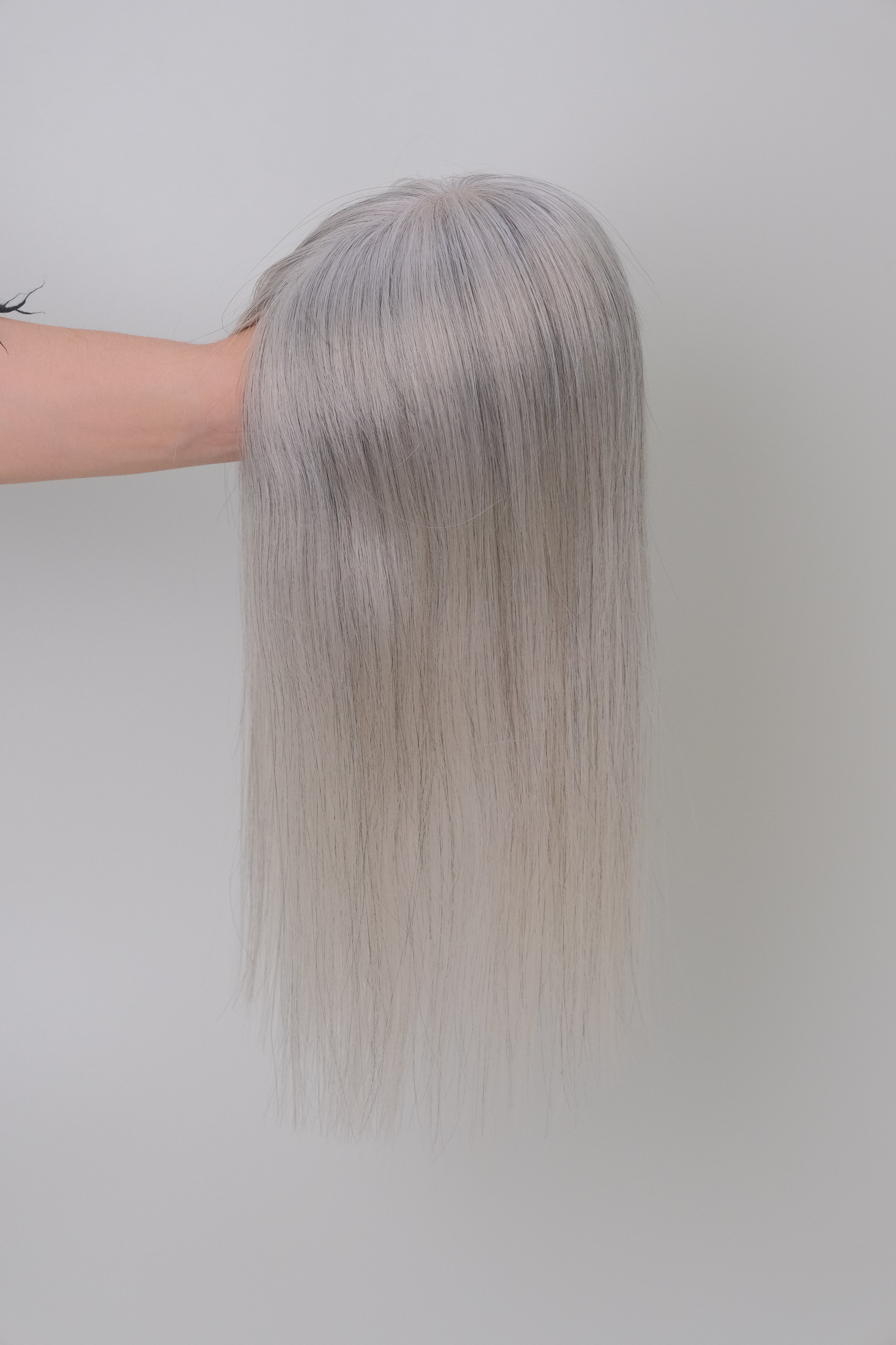 SilkCraft Wigs | 3×5″ Mono Top Hair Topper | Salt & Pepper Blend (90% White + 10% Black) | Brazilian Hair | 10″-14″ Straight