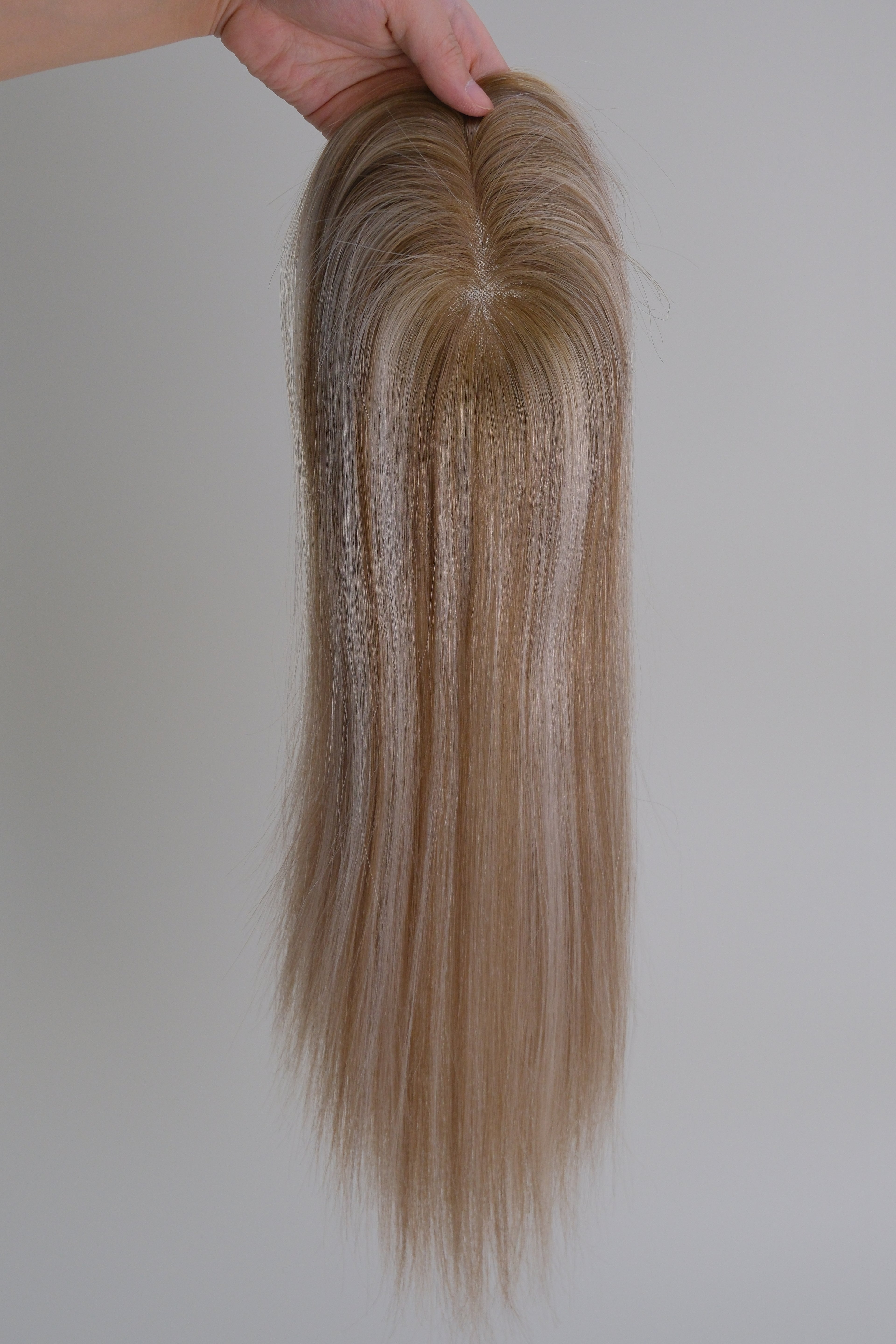 SilkCraft Wigs | 3×5″ Mono Top Topper w/ Caramel & Frosted Highlights | 130% Density | 12″-16″ Straight | A-Line Cut