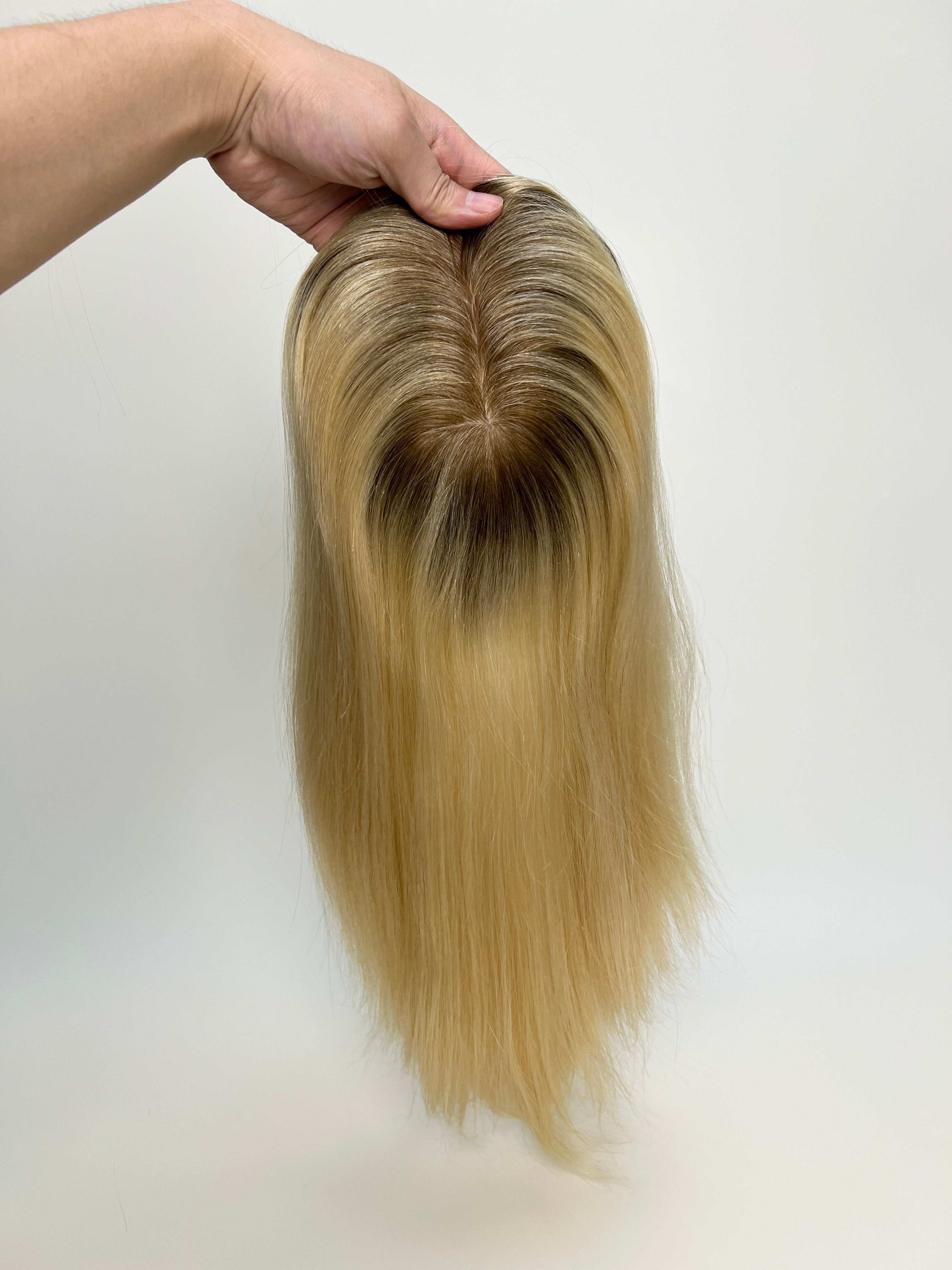 Hair Topper 5.5"x6" | 100% Chinese Remy Human Hair | 16 Inch | Color 8T25