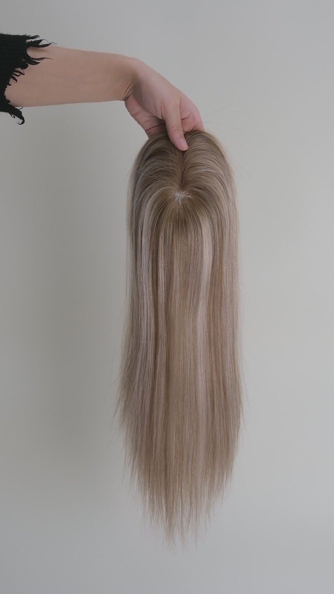 SilkCraft Wigs | 3×5″ Mono Top Topper w/ Caramel & Frosted Highlights | 130% Density | 12″-16″ Straight | A-Line Cut